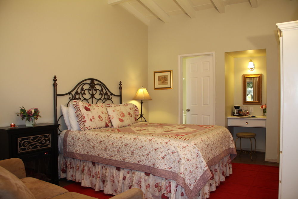 Meadowlark Inn Solvang Bagian luar foto