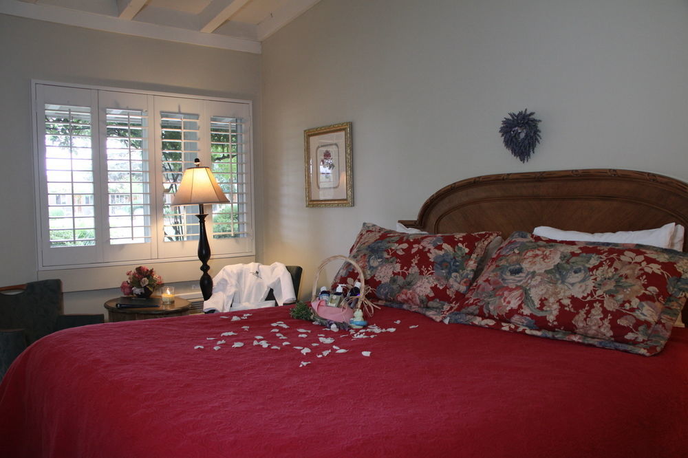 Meadowlark Inn Solvang Bagian luar foto