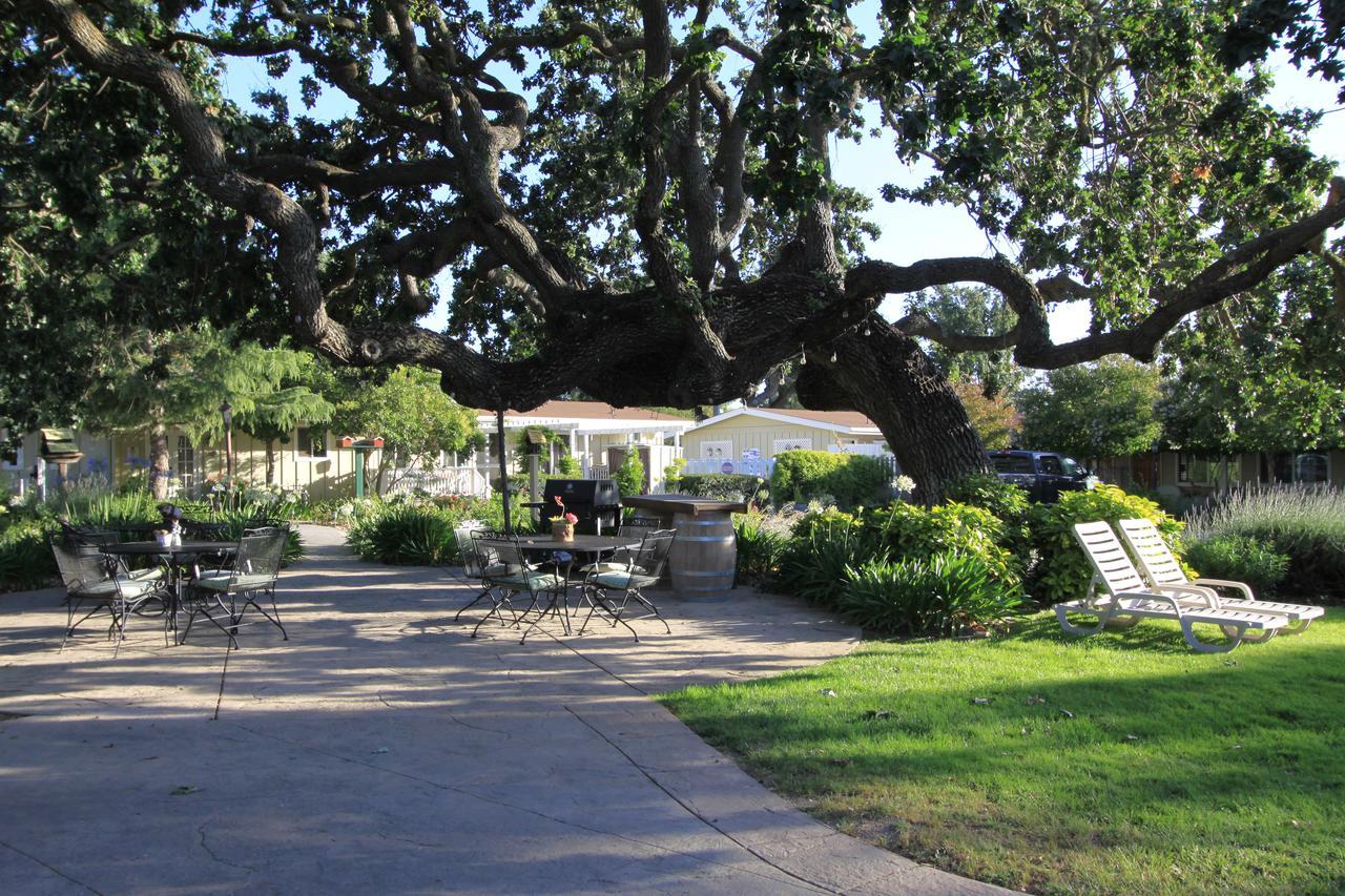 Meadowlark Inn Solvang Bagian luar foto