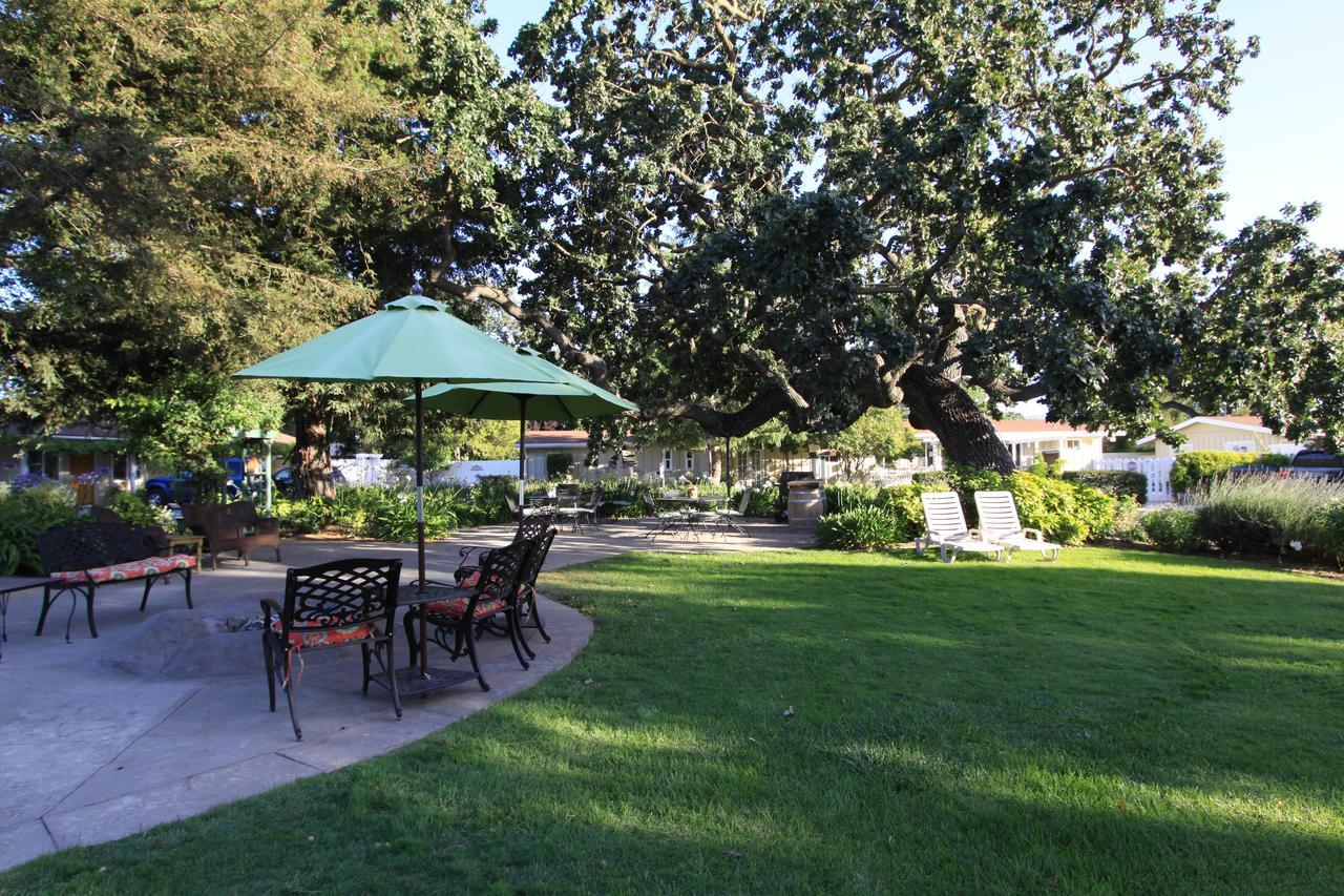 Meadowlark Inn Solvang Bagian luar foto