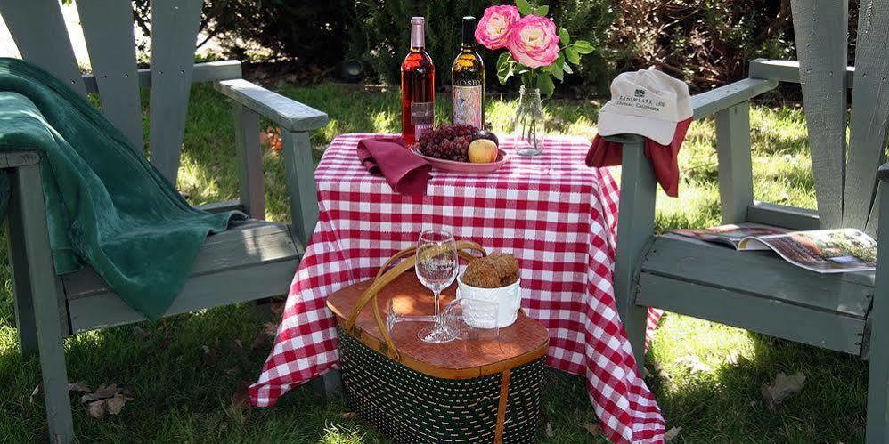Meadowlark Inn Solvang Bagian luar foto